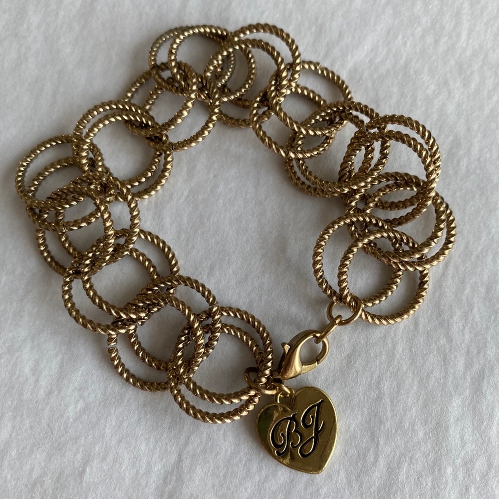 Betsy Johnson Gold Bracelet 🔐